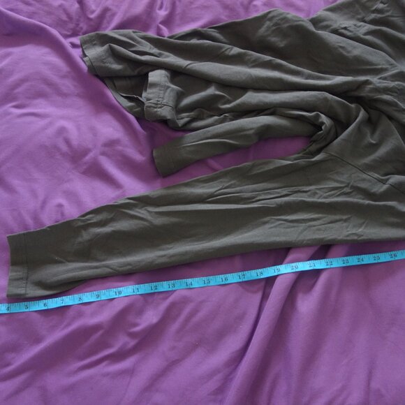 H&M Regular Fit Two Button Long Sleeve 100% Cotton Grey Size XL T-Shirt - Picture 6 of 10